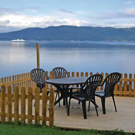 Gorgeous In Vagstranda With House Sea View Feriehus
