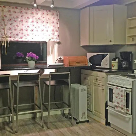 Lovely In Vagstranda * Hjelvik